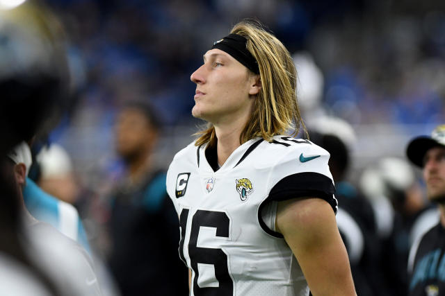 El intento de Trevor Lawrence de vencer a Patrick Mahomes fracasa